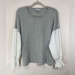 Finley White & Grey Spring Long Sleeve Blouse Top Women’s Medium Made in USA